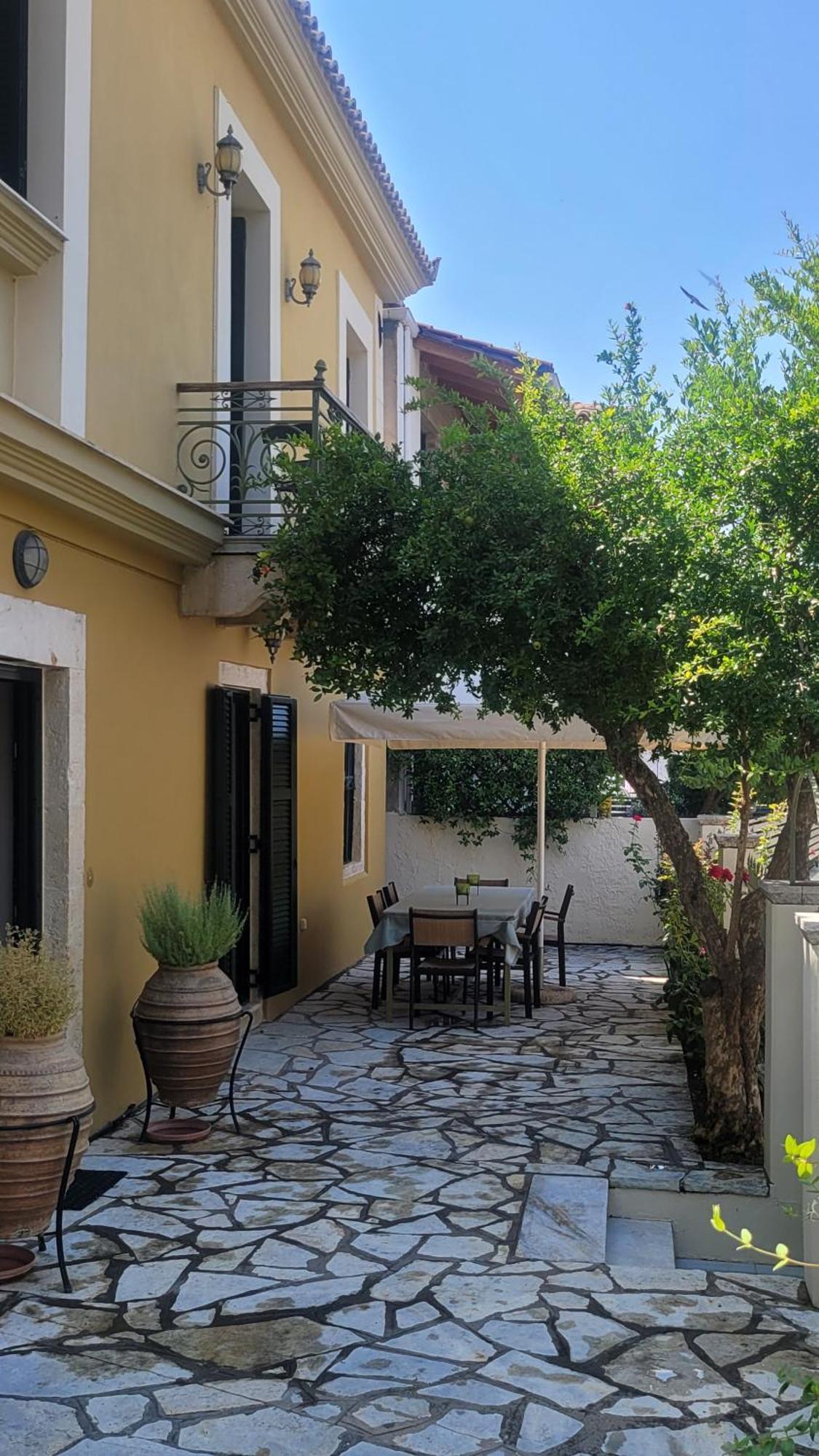 Palairos Historic Property Exterior foto